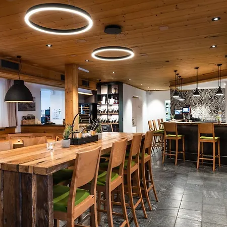 Hotel Alpina Schiers